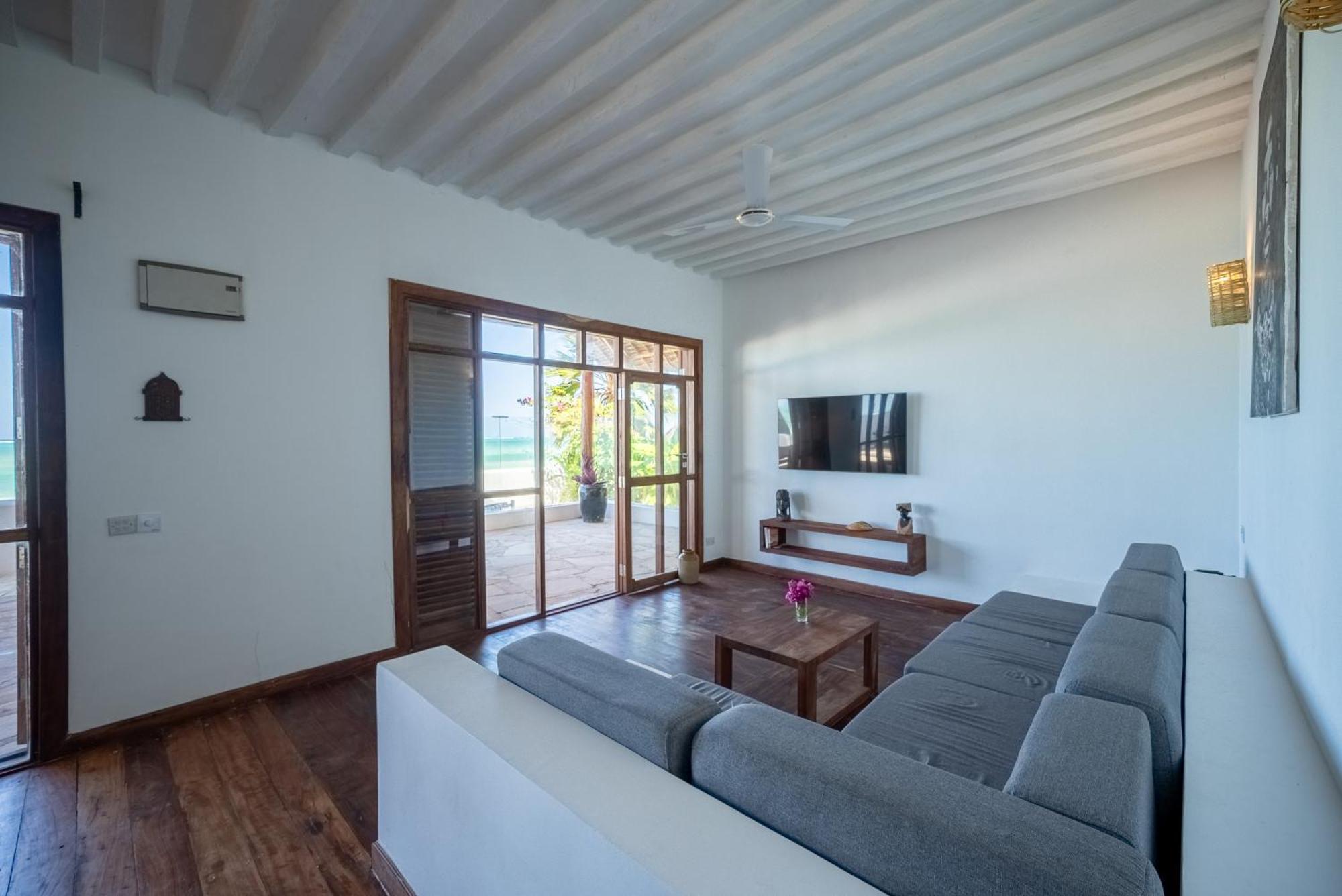 Villa Beachfront Turtle House With Private Pool Zanzibarhouses Kiwengwa (Zanzibar)