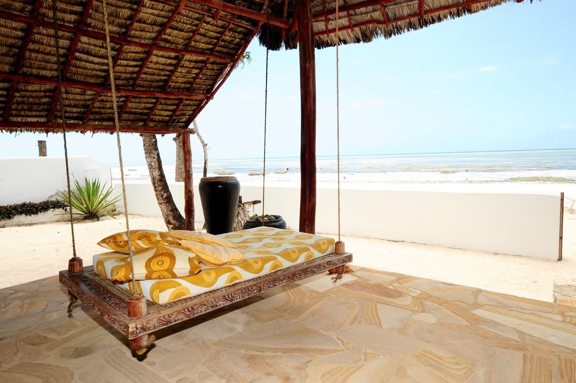 Beachfront Turtle House With Private Pool Zanzibarhouses * Kiwengwa (Zanzibar)